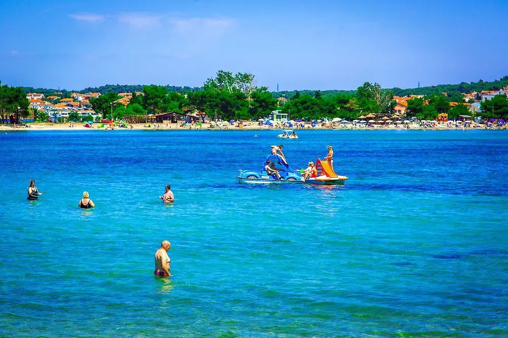 ** Hotel Arena Medulin Mobile Homes Croazia